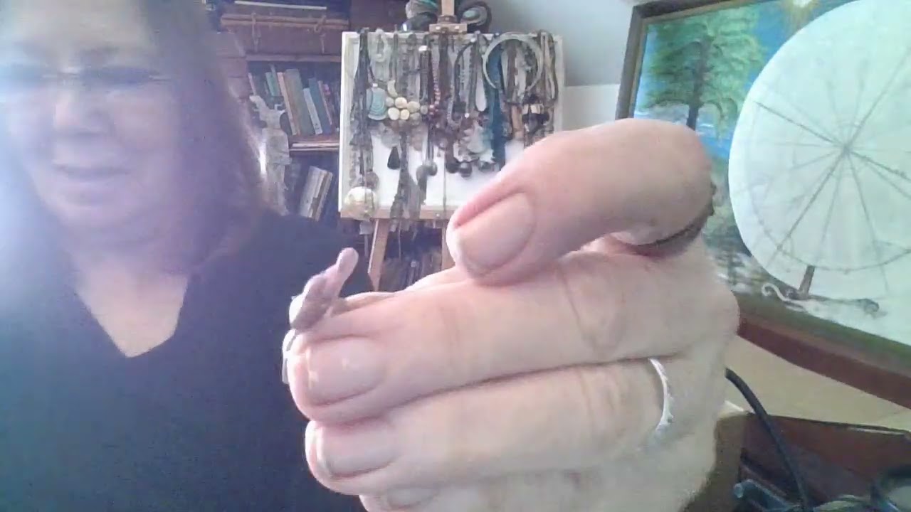 Spirit attached to Jewelry? Do vibes linger?