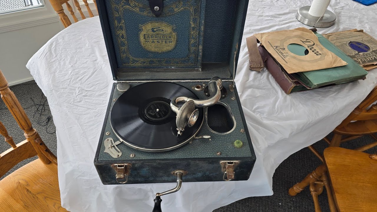 1925 Carryola Master record player new to me Model T accessory. 