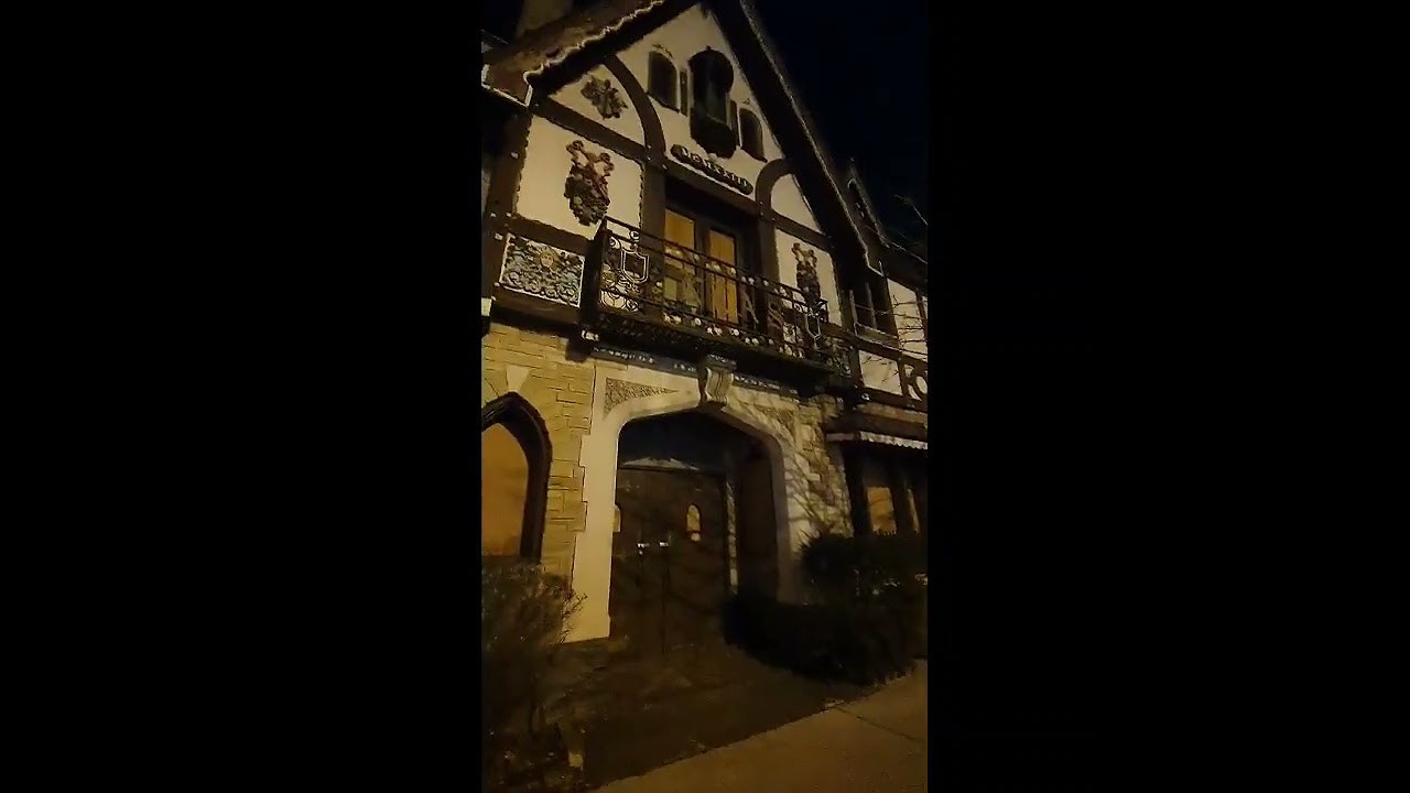 Klas Restaurant in Berwyn