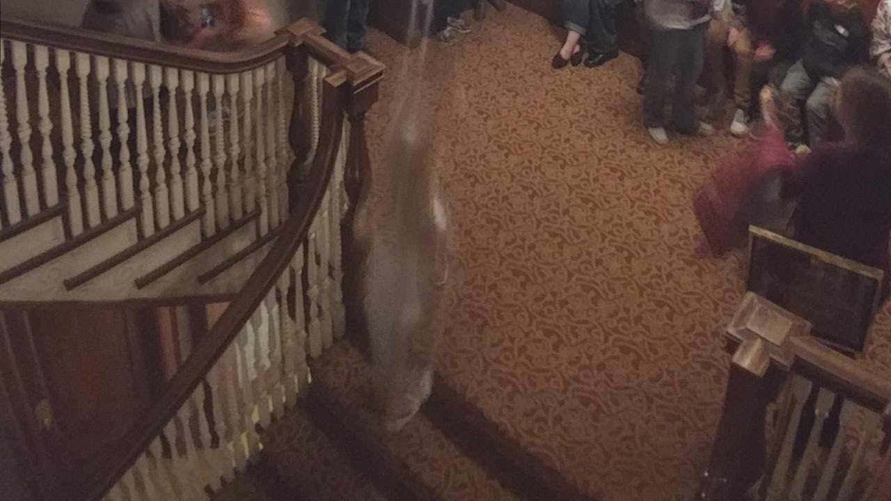 Photo Taken at 'Haunted' Hotel Captures Ghostly Image of a Girl in a White Gown