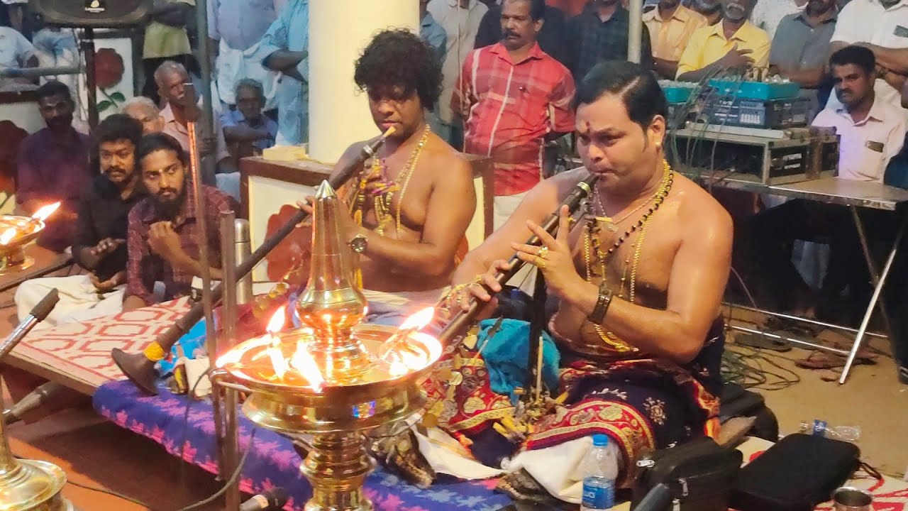 Yalpanam P. S. Balamurugan and K P Kumaran (Nadaswaram)