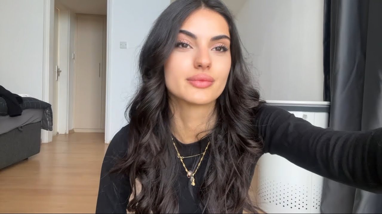 herkes cevap vermeyi düşünüyor, kimse dinlemiyor. dinlemek ego için neden bir tehdit?