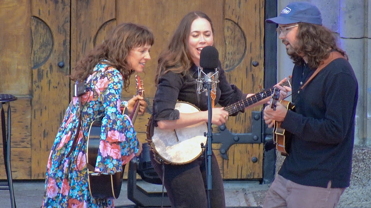 Sarah Jarosz & Watchhouse, Little Satchel (live), Mountain Winery, August 5, 2022 (4K)