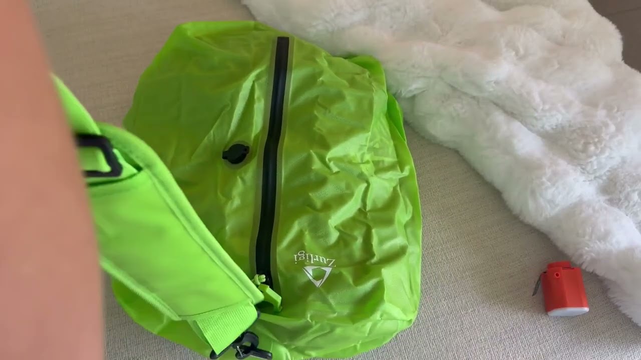 Zurligi Vacuum Bags for Travel with Pump, Vacuum Compression Bag with Adjustable Shoulder Strap Revi