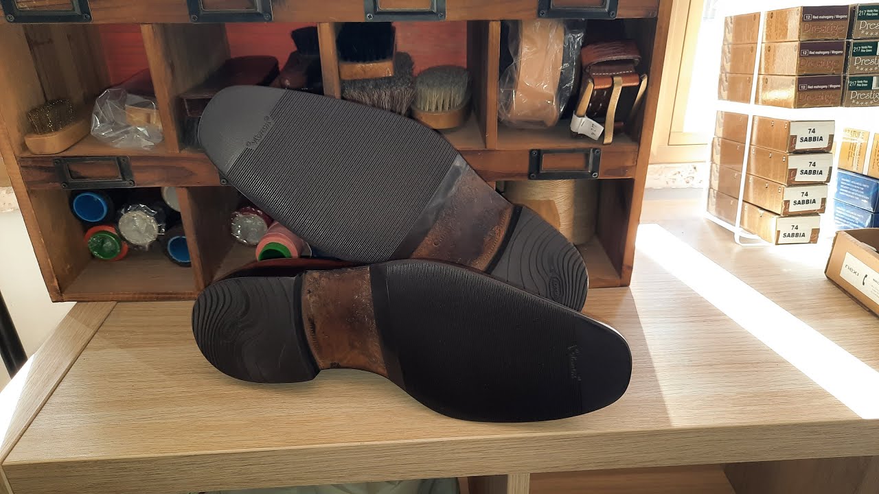 Tacchi e suole in gomma Vibram su scarpe Campanile