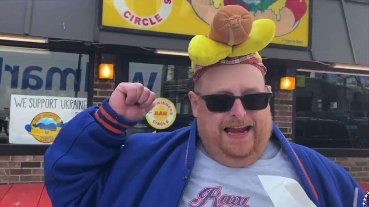Raw Dogging в The Weiner's Circle в Чикаго