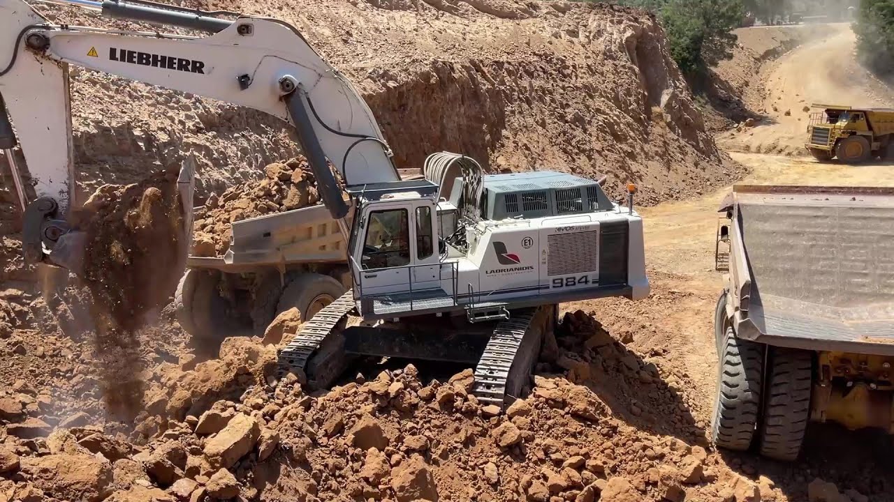 Huge Excavators, Wheel Loaders & Heavy Transports, 3 Hours Movie - Mega Machines Movie