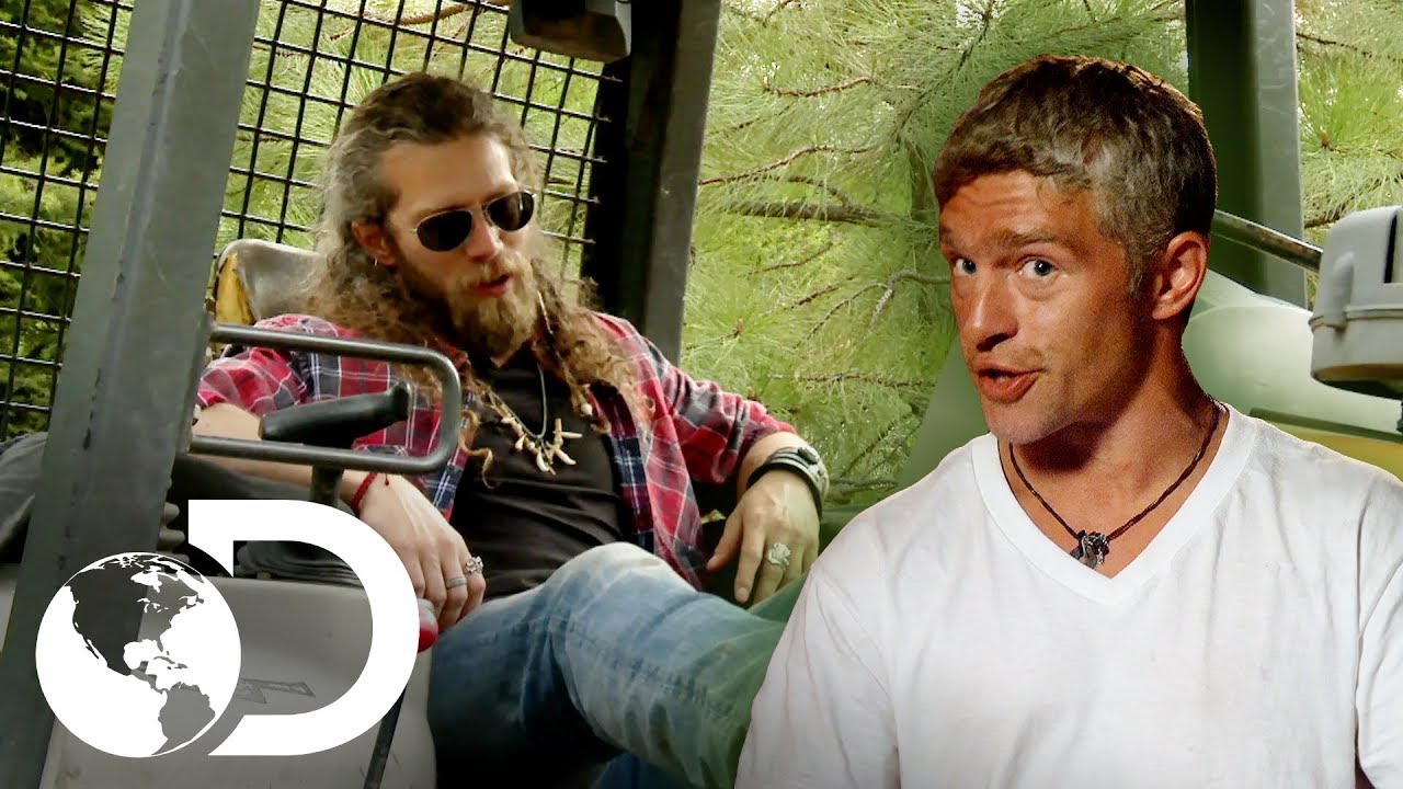 Matt y Bam Bam discuten por arreglar una excavadora | Alaska: Hombres primitivos