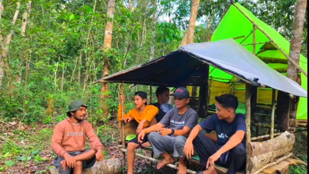 Camping bermalam dicabin besar rame rame, suasana lebaran dihutan, relaxing rain sound