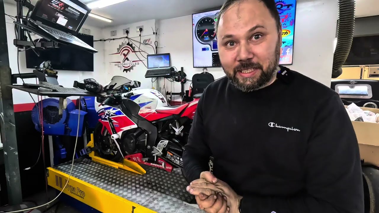 Honda CBR1000RR Fireblade din 2014 cu bubuialaaaa la nivel maxim pe dyno ! 💪💪🥳🤒