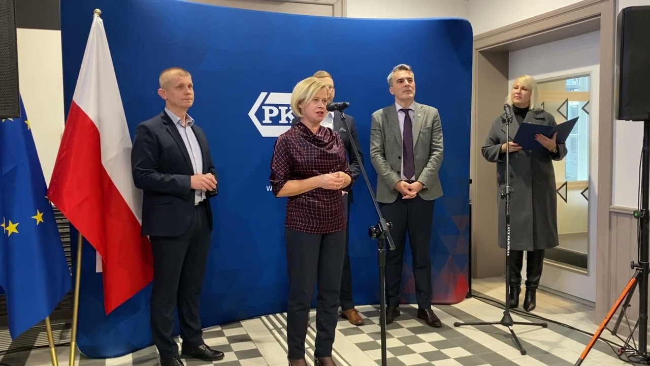 Otwarcie zmodernizowanego budynku dworca PKP Celestyn&oacute;w