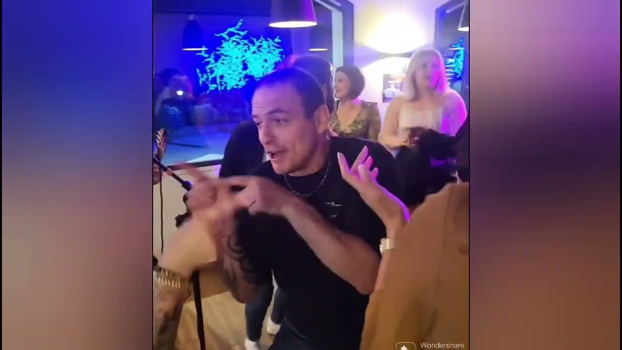 GAEL GIPSY pour vos animations. restaurants bars séminaires baptêmes mariages.
