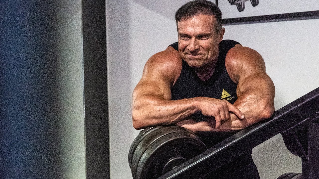 Wird er siebenfacher Bodybuilding Weltmeister? | Brusttraining mit Thomas Scheu vor der WM- Quali