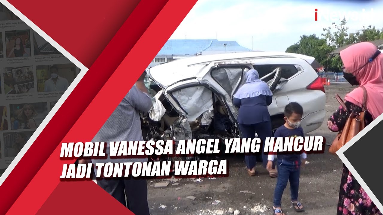 Mobil Vanessa Angel yang Hancur Jadi Tontonan Warga