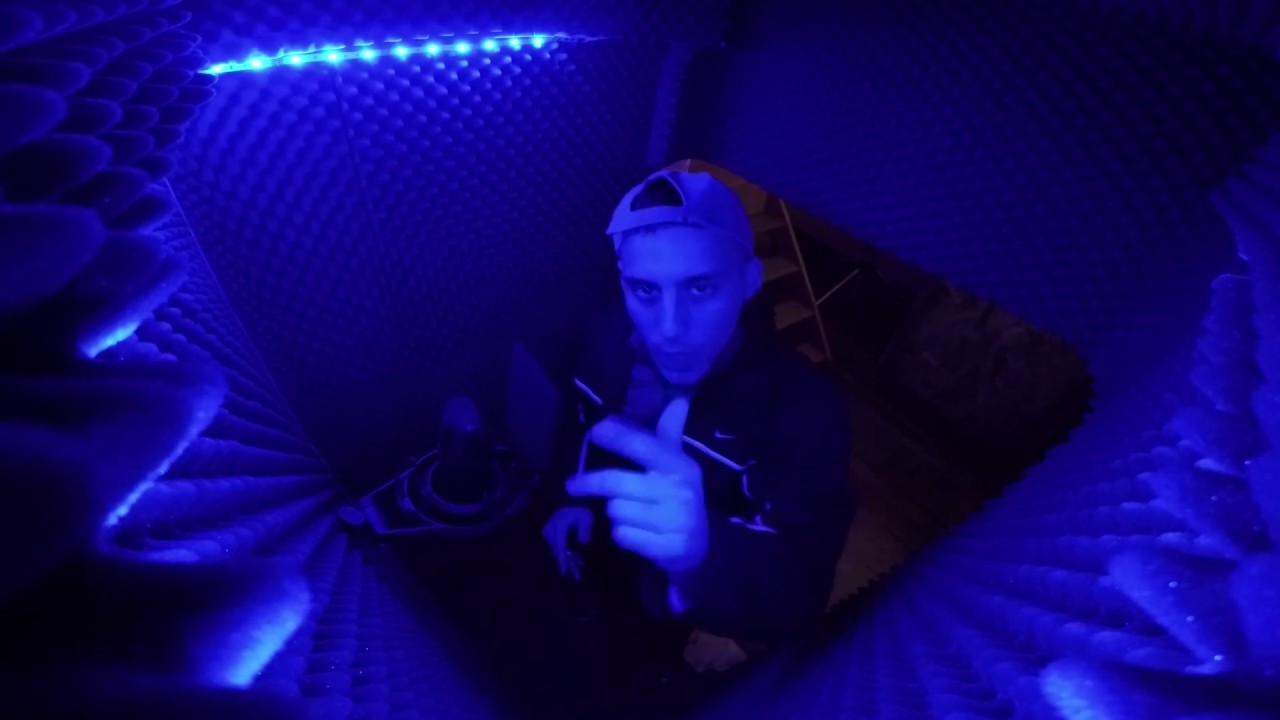 Skou - Freestyle Booth #1 (Prod. Benihana Boy)