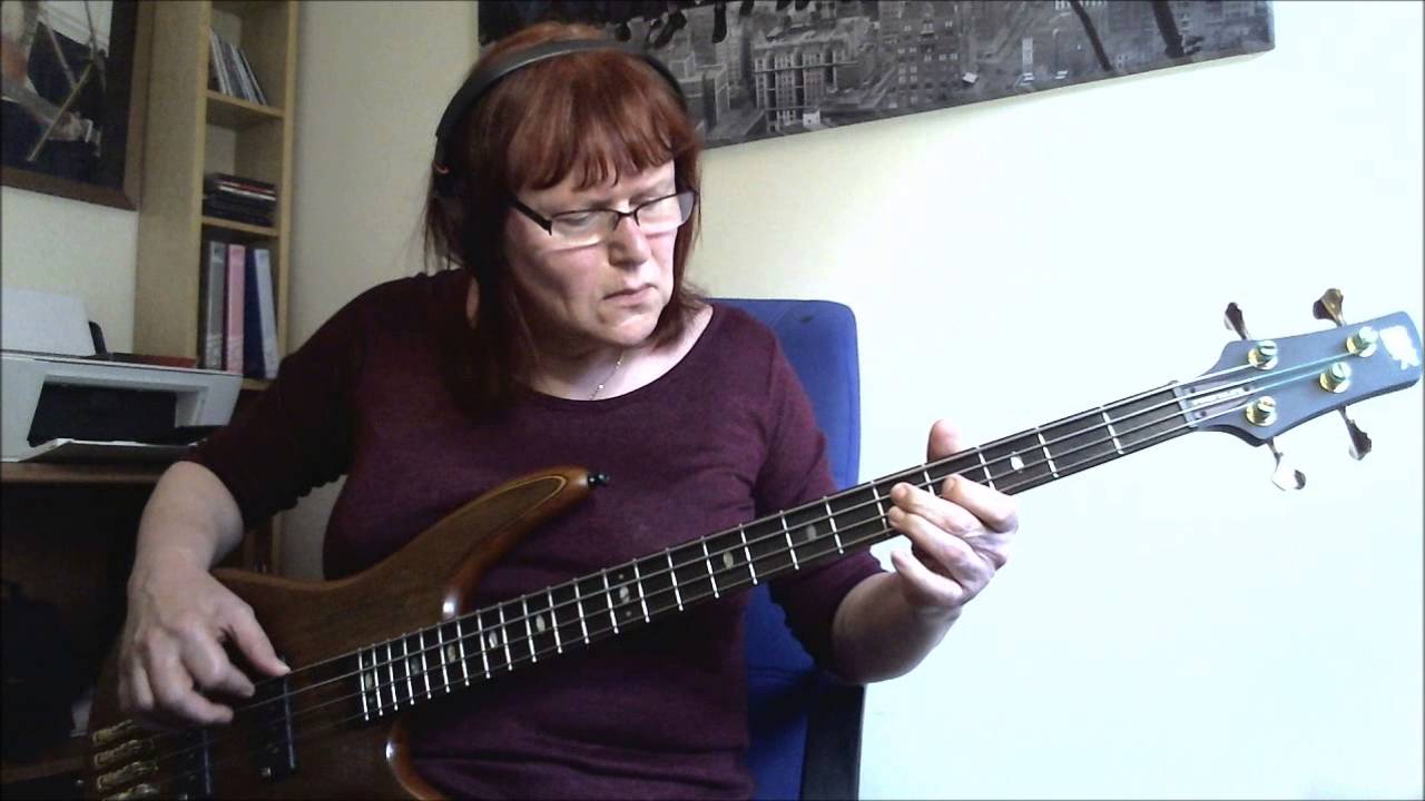 Stuck in the Middle with You  -  Bass Cover