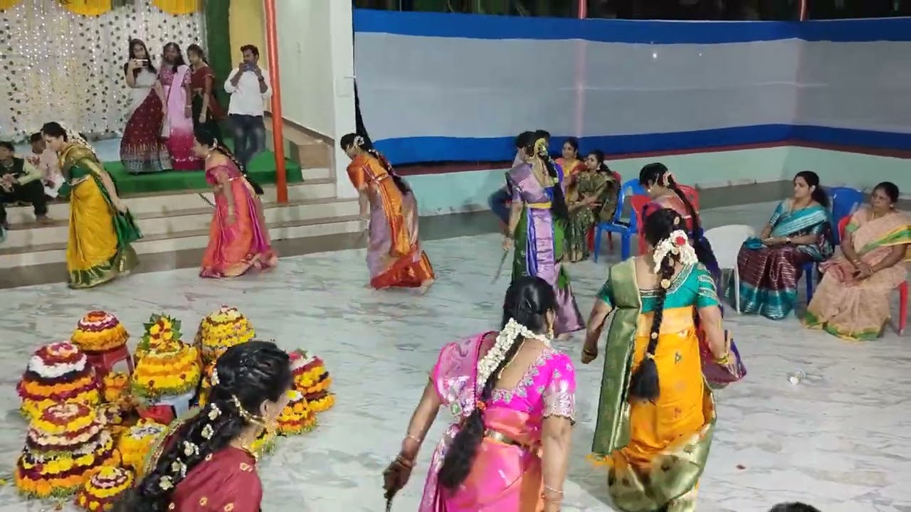 దన్ ధన దన్||Dhan dhana dhan||Bathukamma celebrations