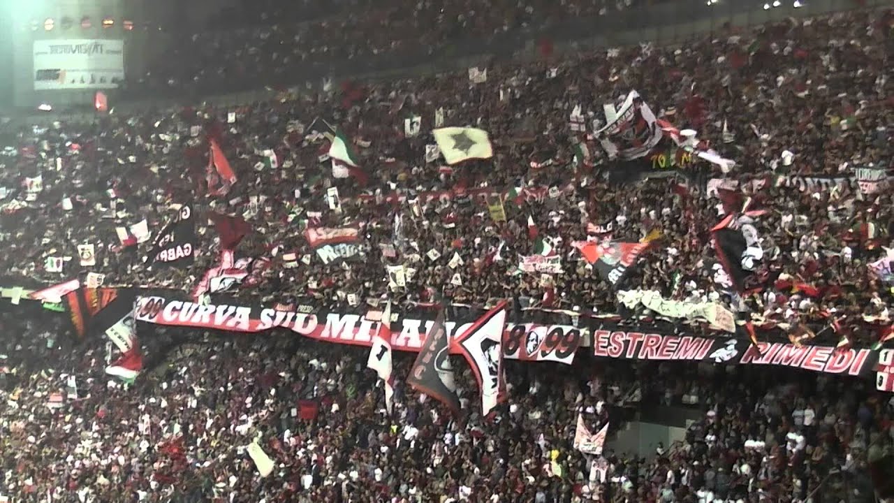 Milan Cagliari 4-1 Curva Sud Milano ''TUTTO LO STADIO CANTA LA CANZONE DI L.BATTISTI'' IN HQ''.