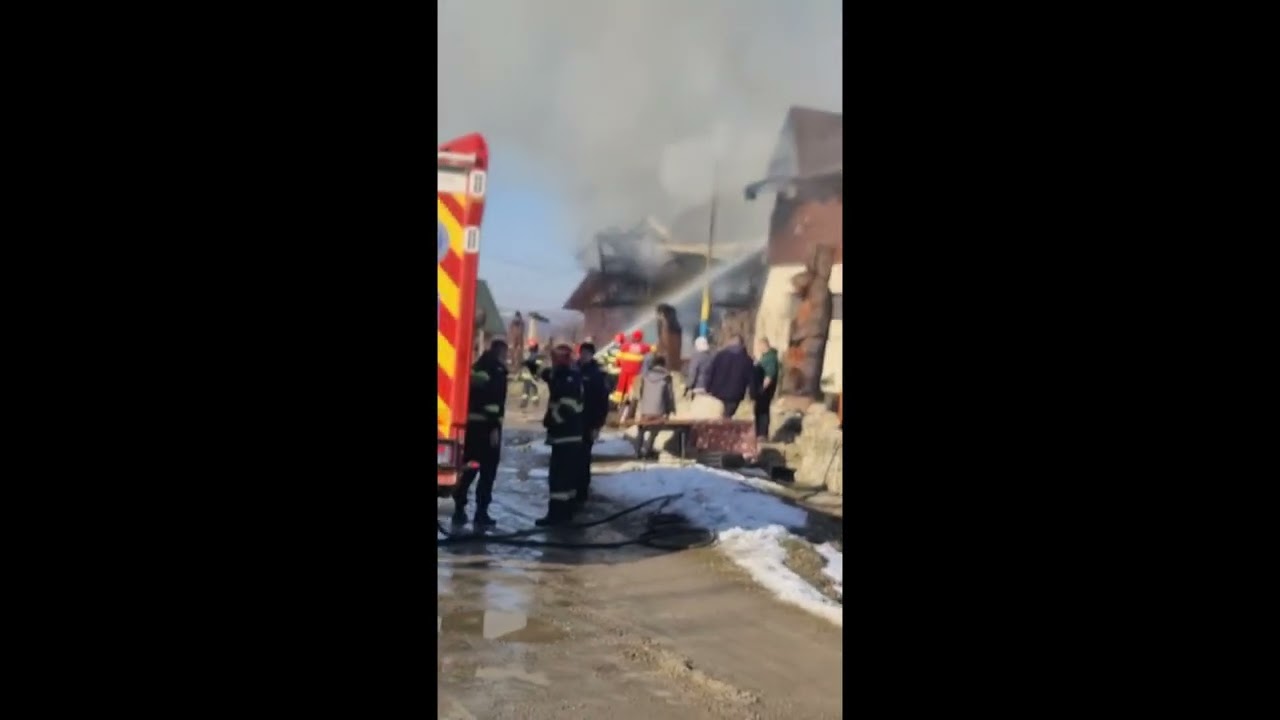 Incendiu la Ferma Stâna Dacilor din Slănic Moldova. Imagini exclusive care arata dezastru