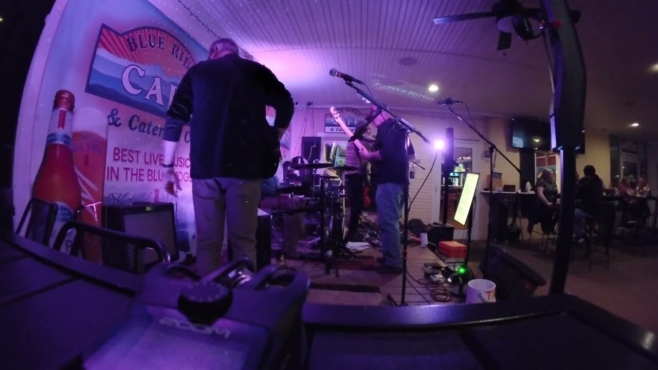 Some very very bad footage of me playing live tonight.