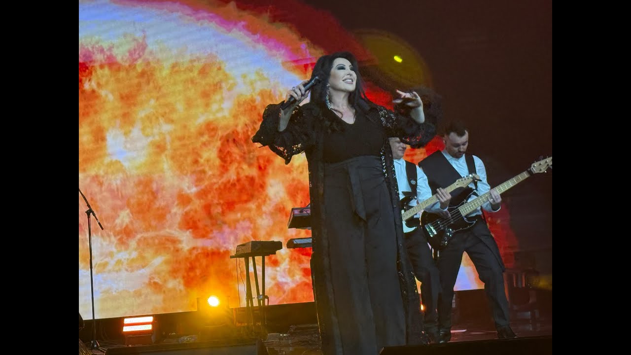 DRAGANA MIRKOVIC NA KONCERTU MAGLA BENDA ATMOSFERA DO USIJANJA - Produkcija Kruna TV