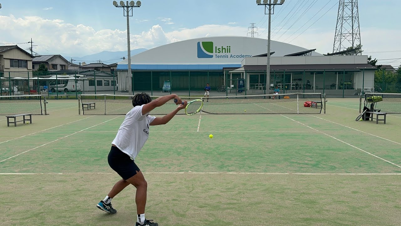 オムニで覚醒？！前回負けた16歳でプロ大会優勝した選手にリベンジマッチ