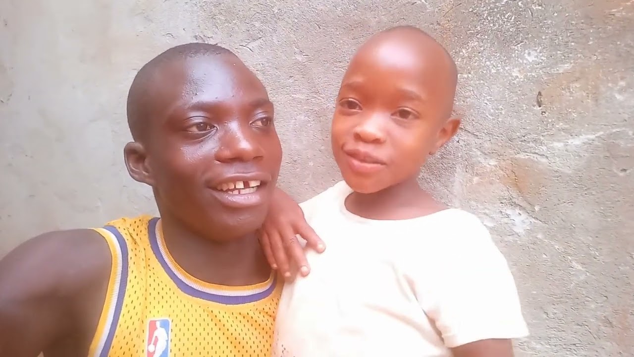 Turamenye neza ubuzima bwa vyonga vyonga le comedien