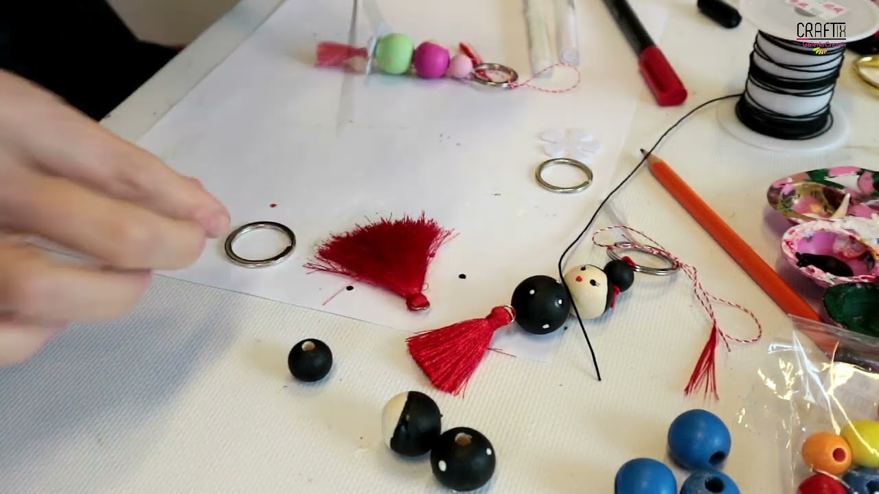 Tutorial Mărțișoare ∣ Breloc cu mărgele din lemn