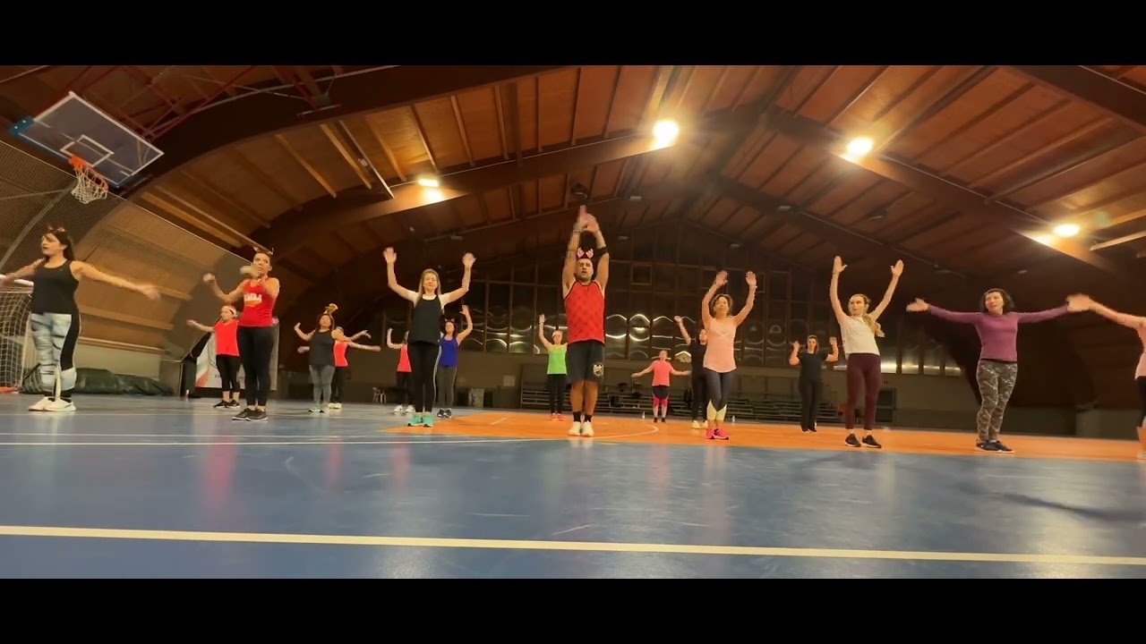 ESE HOMBRE - Los 4 ft. Los Barraza - Zumba fitness choreo (salsa)