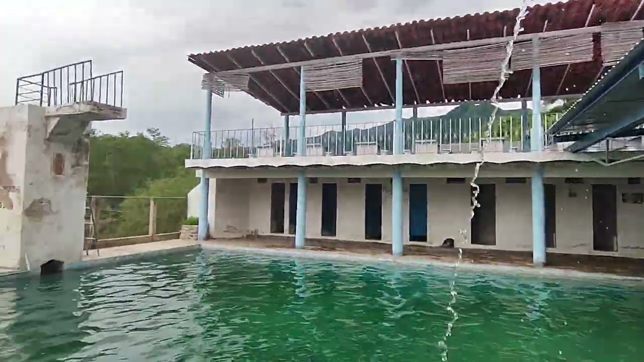 BALNEARIO DE AGUAS TERMALES EN EL PUEBLO M&Aacute;GICO DE AMATL&Aacute;N DE CA&Ntilde;AS, NAYAR&Iacute;T, M&Eacute;XICO.