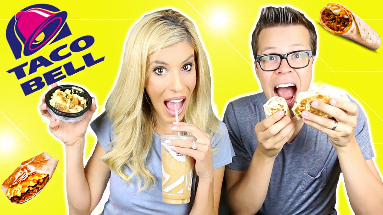 TRYING TACO BELL BREAKFAST