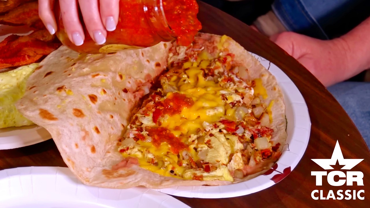 At Manuel’s, Big Tortillas and Bigger Hearts Built a Legacy | Texas Country Reporter