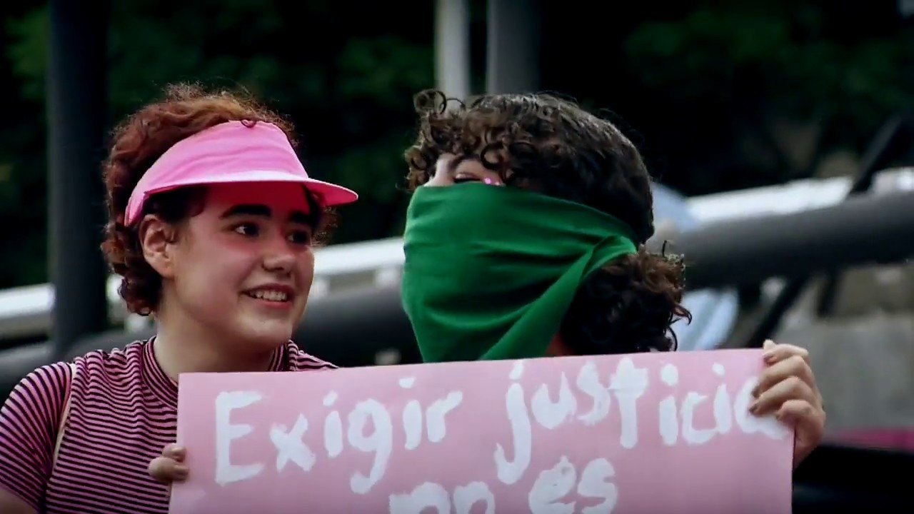 ¿Feministas discriminan a hombres para marcha en CDMX? | Noticias con Ciro Gómez Leyva