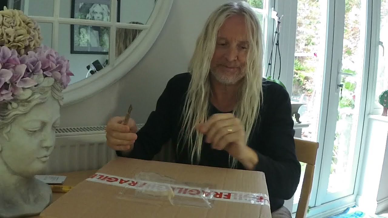 Trifecta - Fragments (unboxing by Nick Beggs)