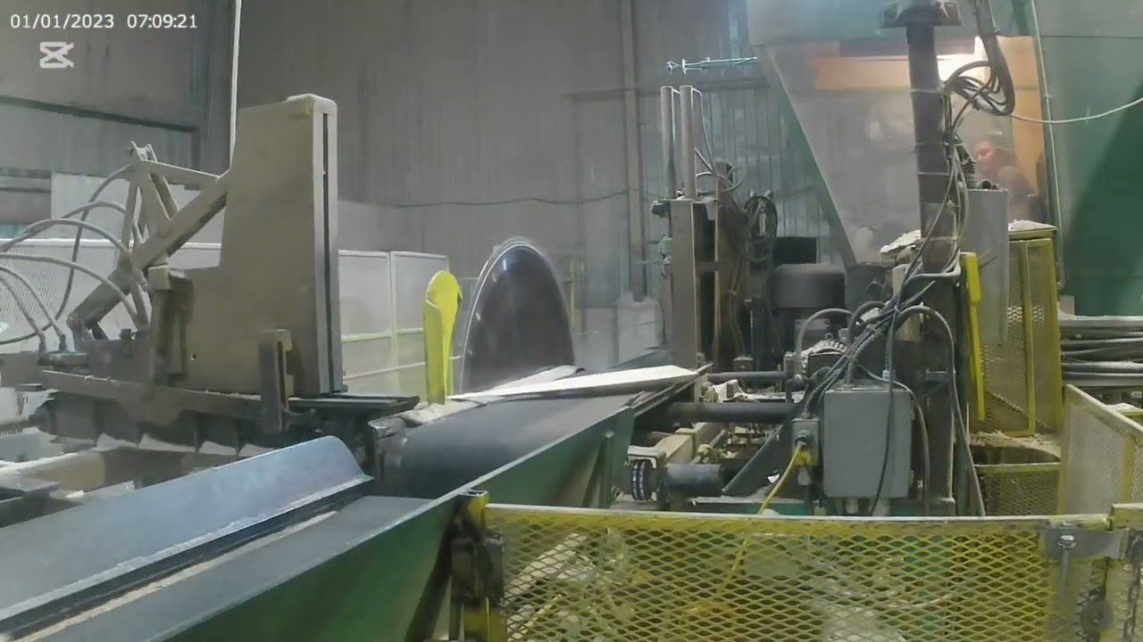 Sawmilling RailRoad Ties 