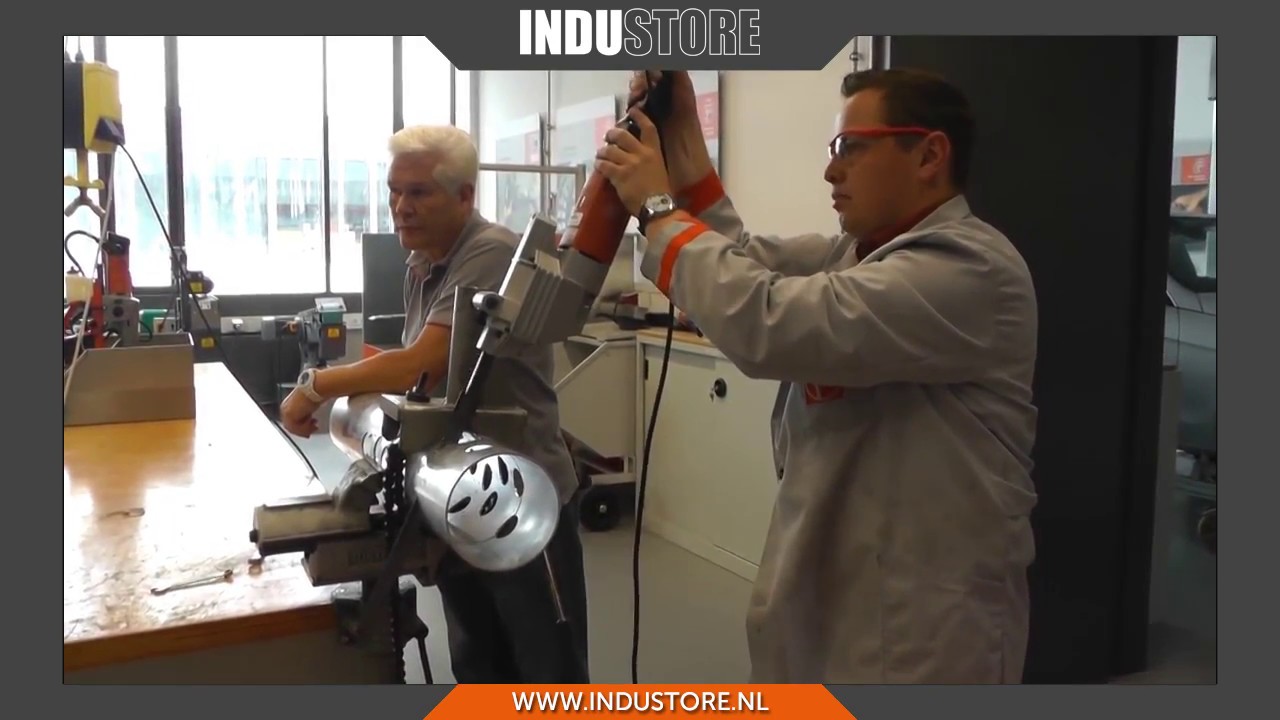 Industore: Buizenzaagmachine - FEIN Decoupeerzaag voor buizen. Krachtige steekzaagmachine.