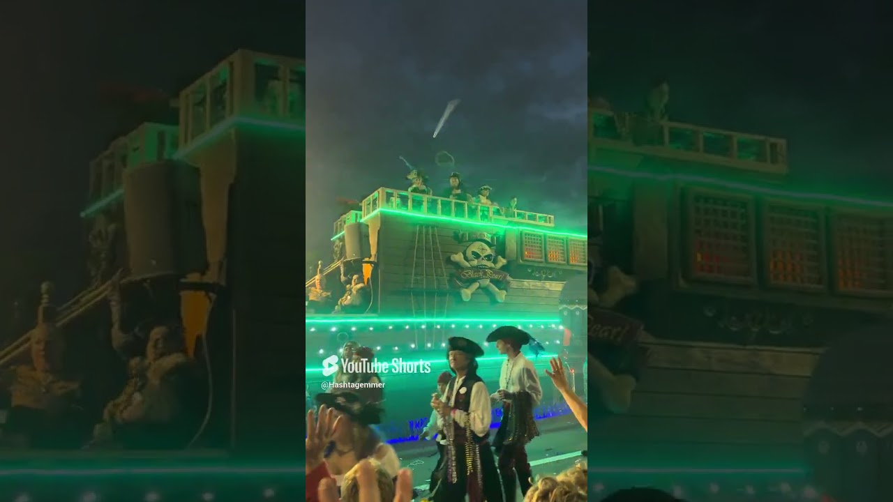 Gasparilla Parade 2025 // Krewe of the Black Pearl // Tampa, FL #gasparilla #tampa #parade