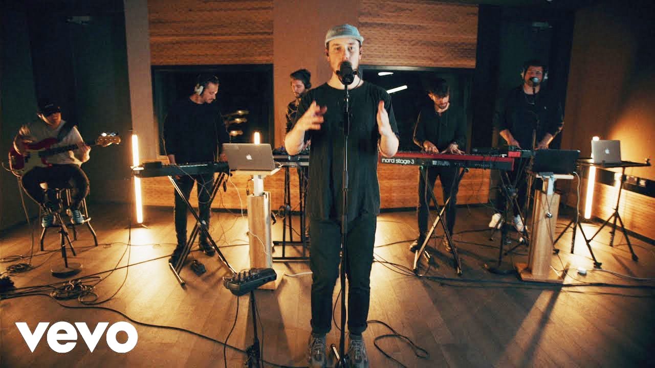 MEDUZA, Goodboys - Piece Of Your Heart (Live at Universal Music Studios, London / 2019)