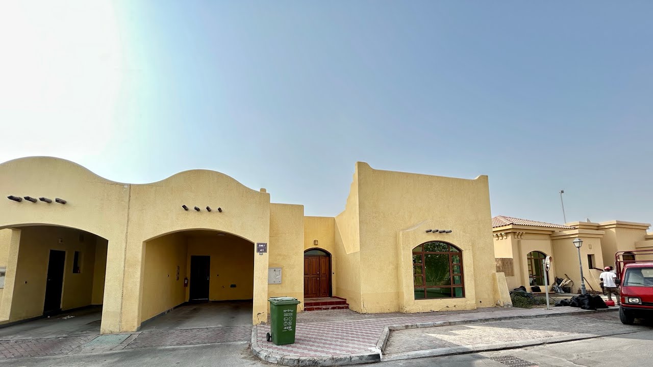 Sas Al Nakhl village Stunning 3+M Villa  A gated community with Amenities 160K