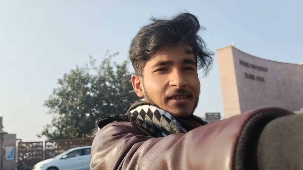 गोमती नगर की सैर: 1090 की चटोरी गली और रिवर फ्रंट! 🍕🎡 | Day 37