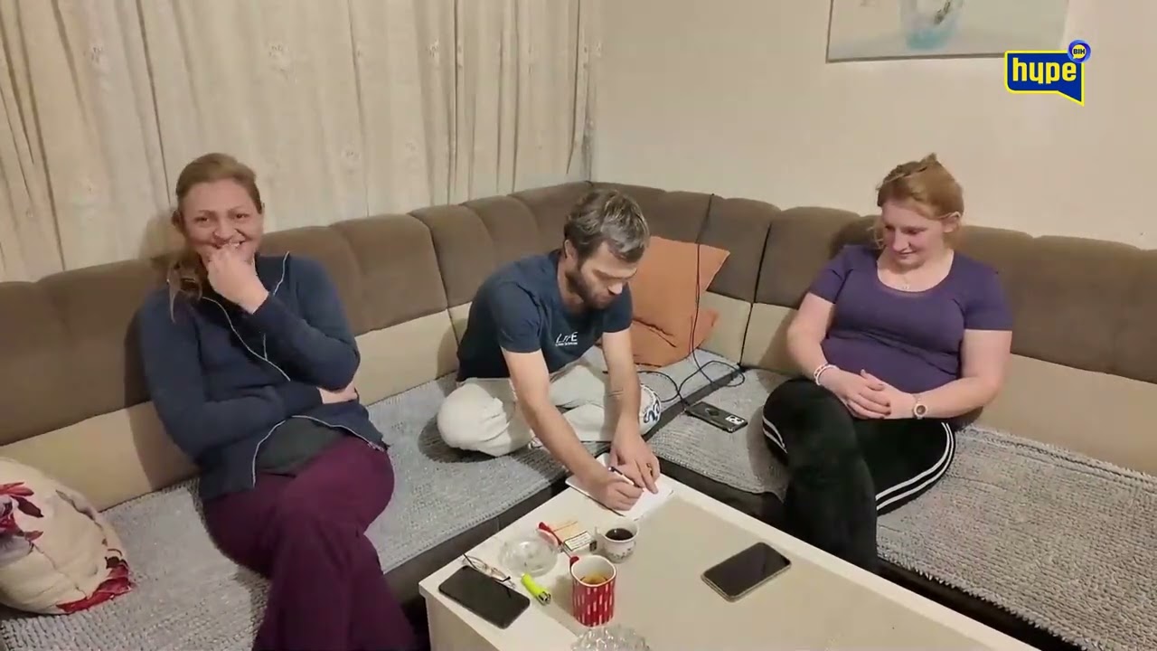 Večernja škola je krenula?FATIMA JE UČITELJICA