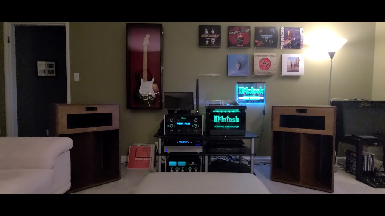 Eric Clapton's Layla Unplugged (Vinyl vs FLAC vs Bluetooth-MP3)