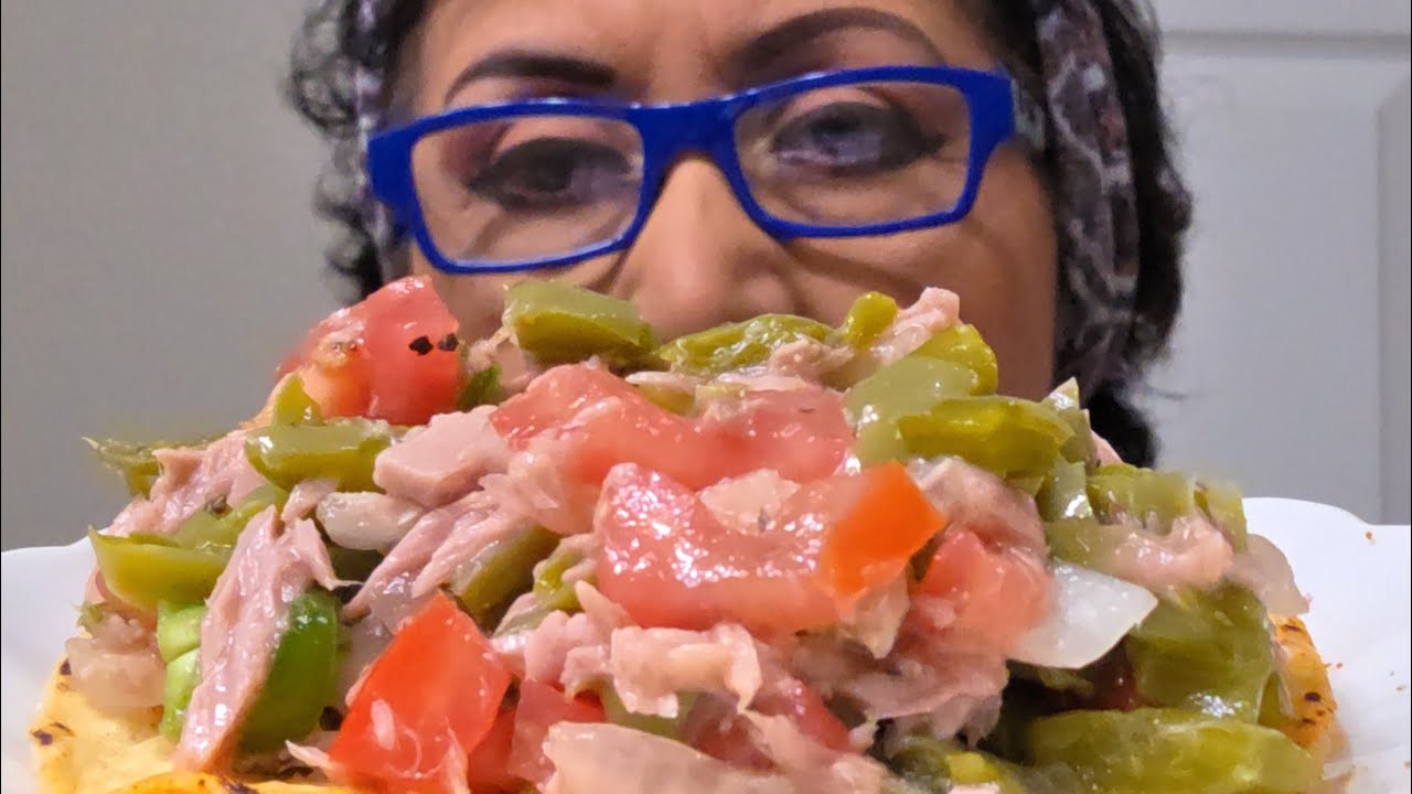 ASMR  Tostadas de atún y nopales!!
