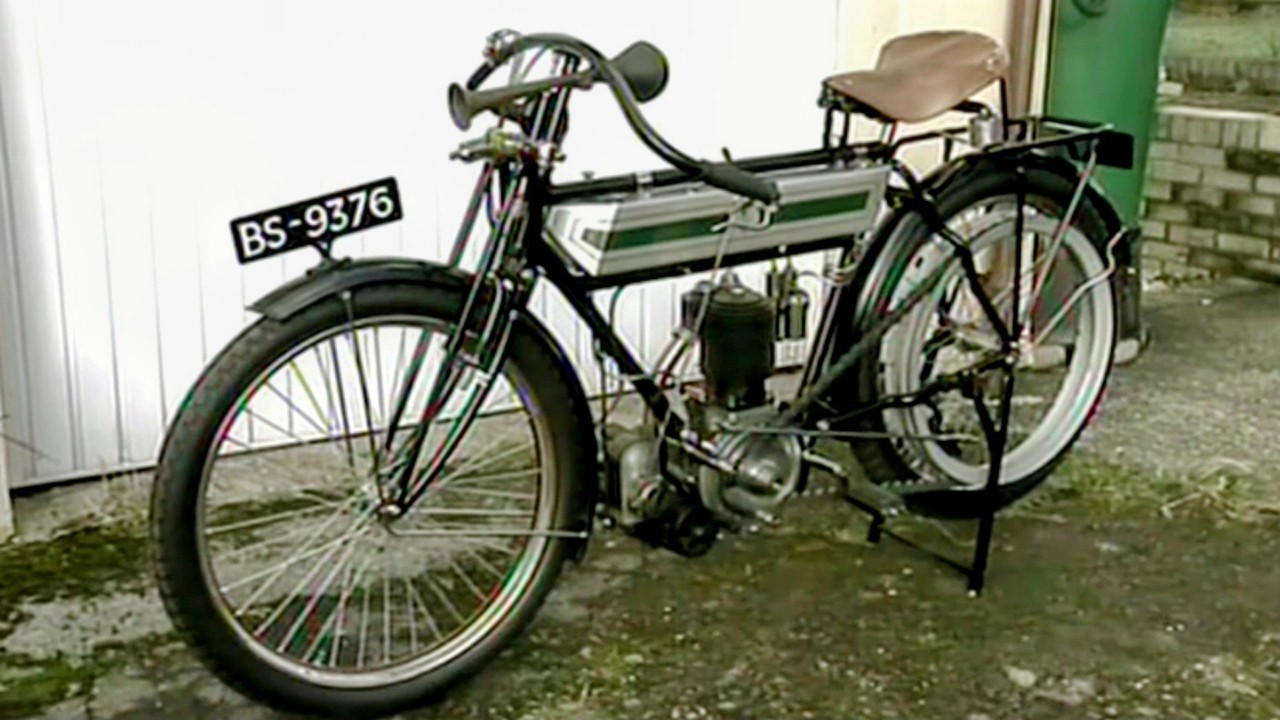 The Story of the Legendary Triumph Motorcycle