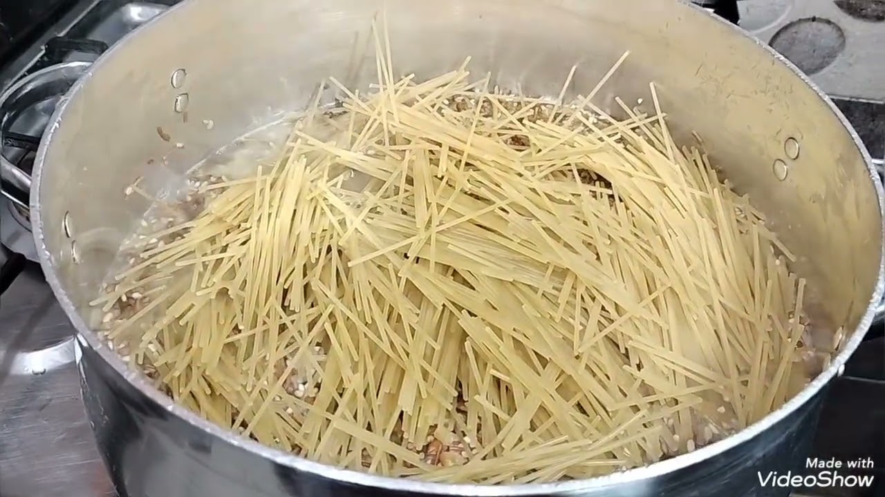  #اكسبلور #طبخ #food طريقه عمل كشرى الحله الواحده بطريقه سهله وبسيطه من ايد ام محمود
