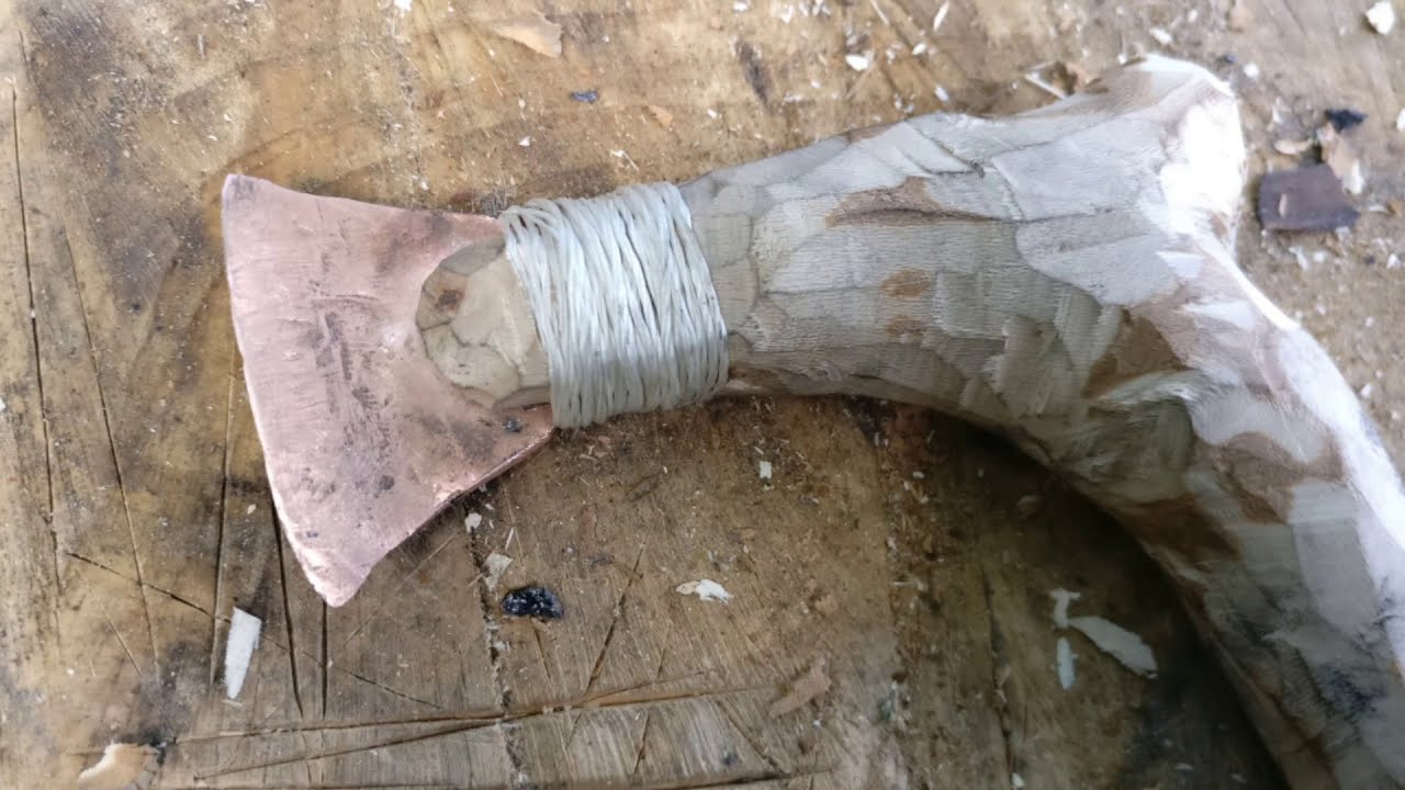 Making Otzi the ice man copper axe from 3000bc