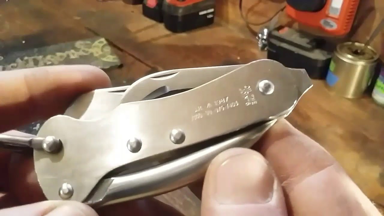 British army knife.
