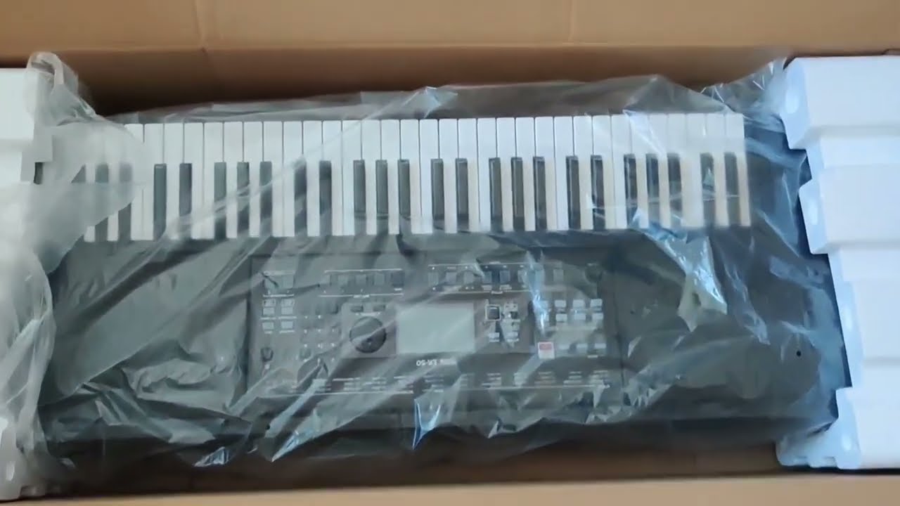 UNBOXING MY NEW PIANO KEYBOARD|Korg |EK-50|Entertainer keyboard