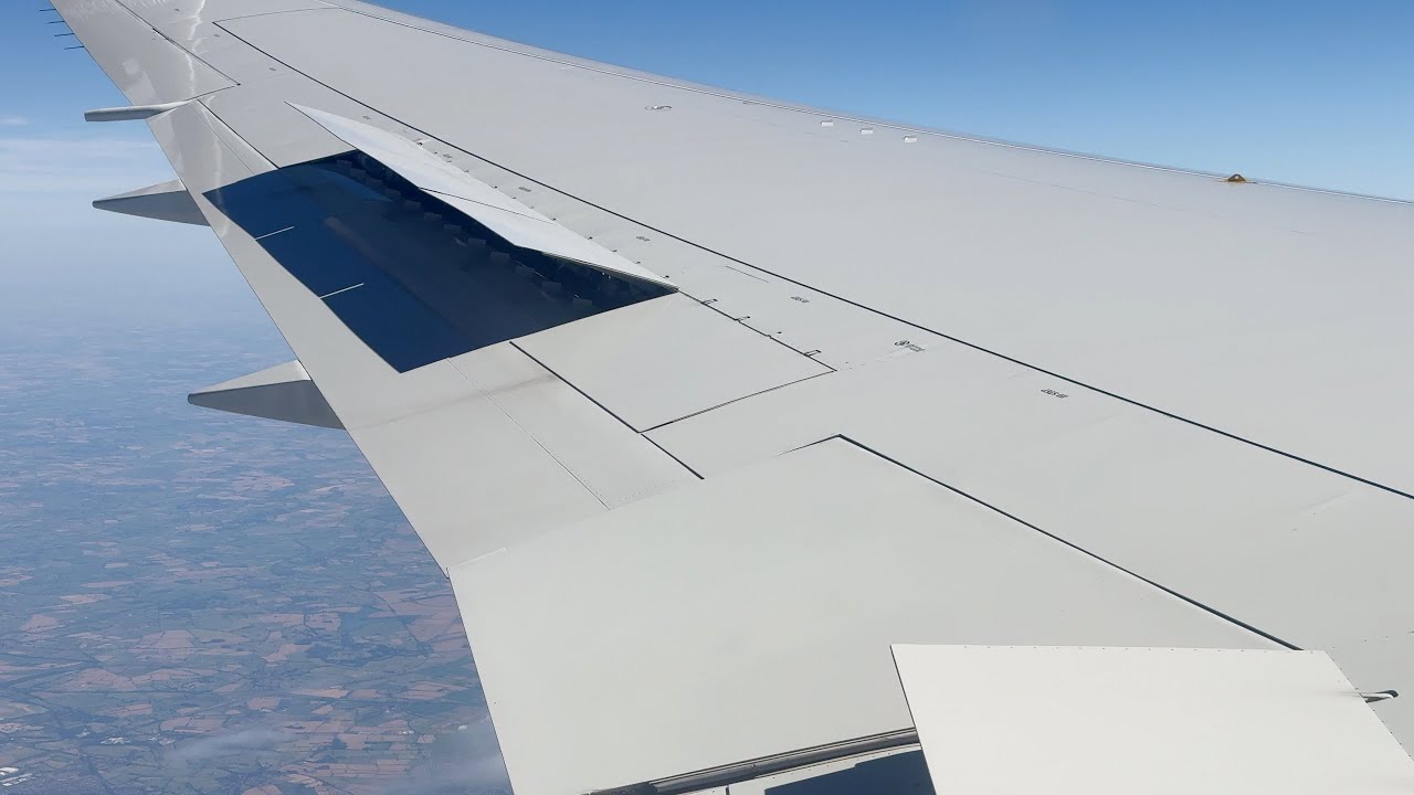 Icelandair 767-300 Landing London Heathrow International airport LHR