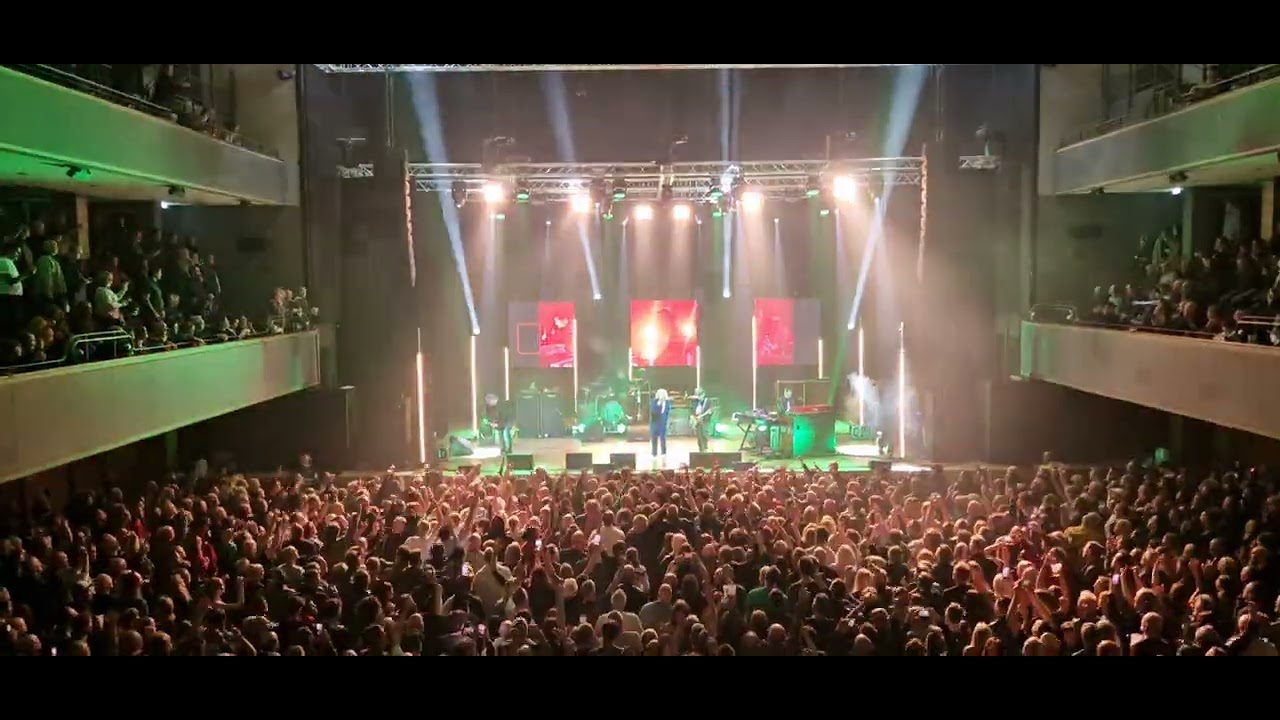 Sproston Green by The Charlatans - just epic!